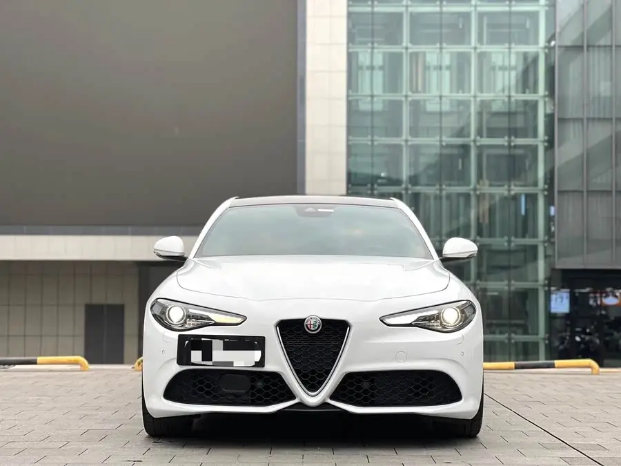 Giulia 2022 2.0T 280HP Ti Driving Control Edition