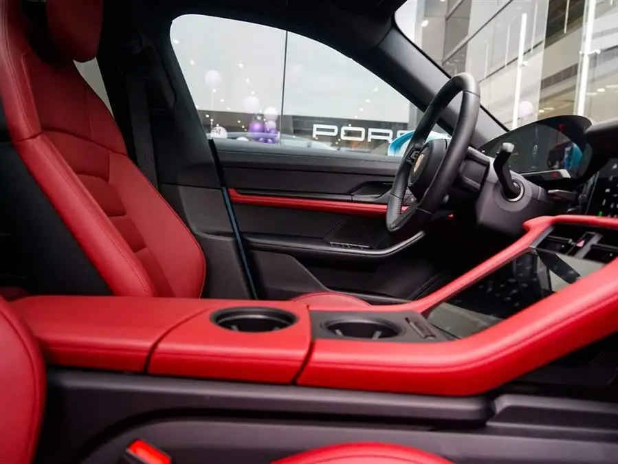 تايكان 2022 طراز تايكان