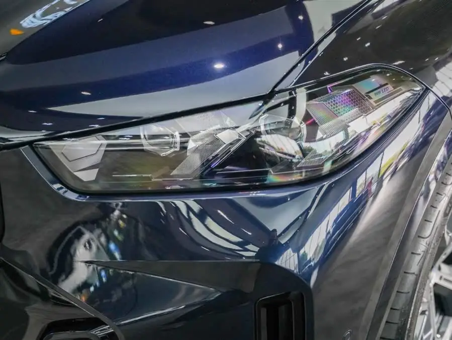 BMW X5 2023 xDrive 30Li Luxury M Sport Night Package