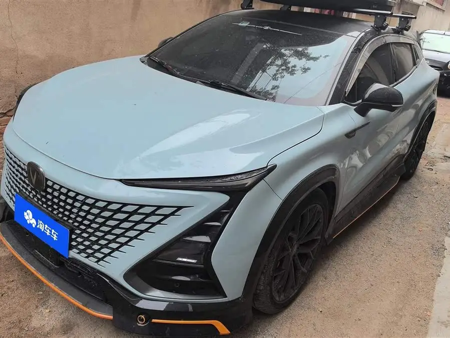 تشانجان UNI-T 2022 طراز 2.0T نسخة رياضية نوع الملاحة