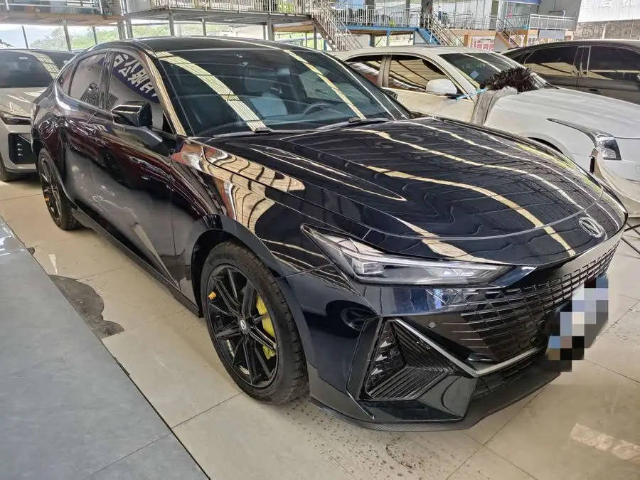 Changan UNI-V 2022 1.5T Premium