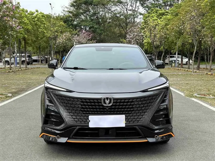 شانغن UNI-T 2022 1.5T الفاخرة