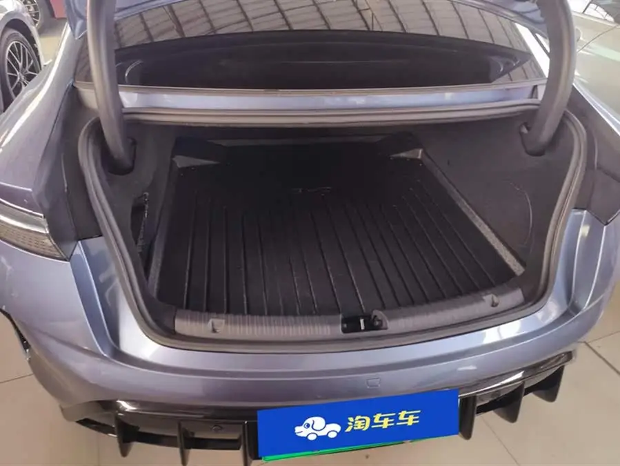 ختم 2023 نسخة البطل 650 كم أداء الدفع الرباعي