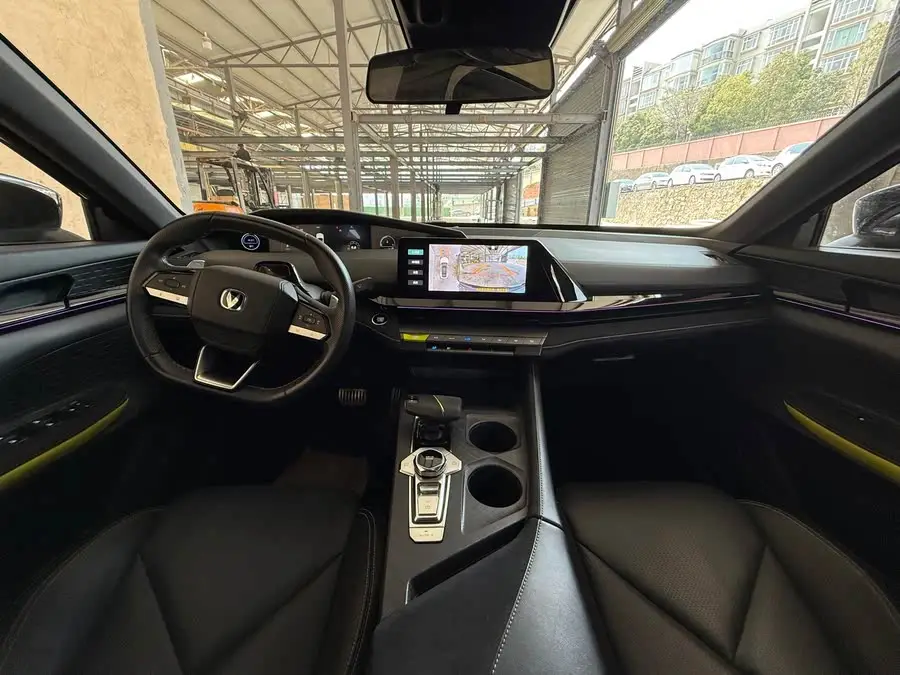 Changan UNI-V 2022 1.5T Sport Edition