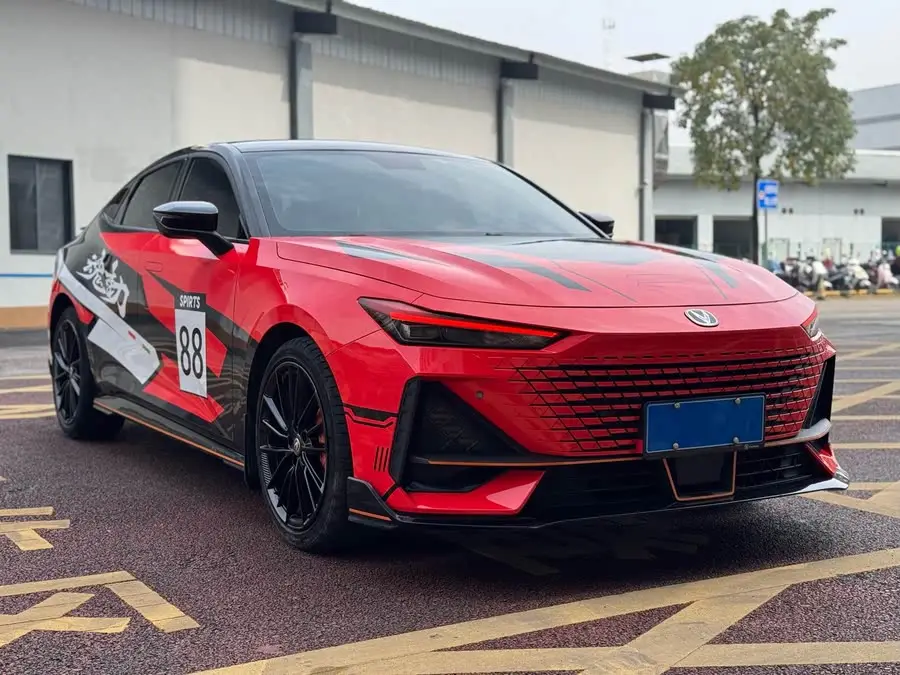 Changan UNI-V 2022 1.5T Sport Version