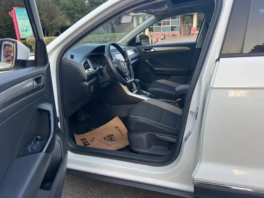 T-ROC 2020 230TSI DSG Two-Wheel Drive Entry Level