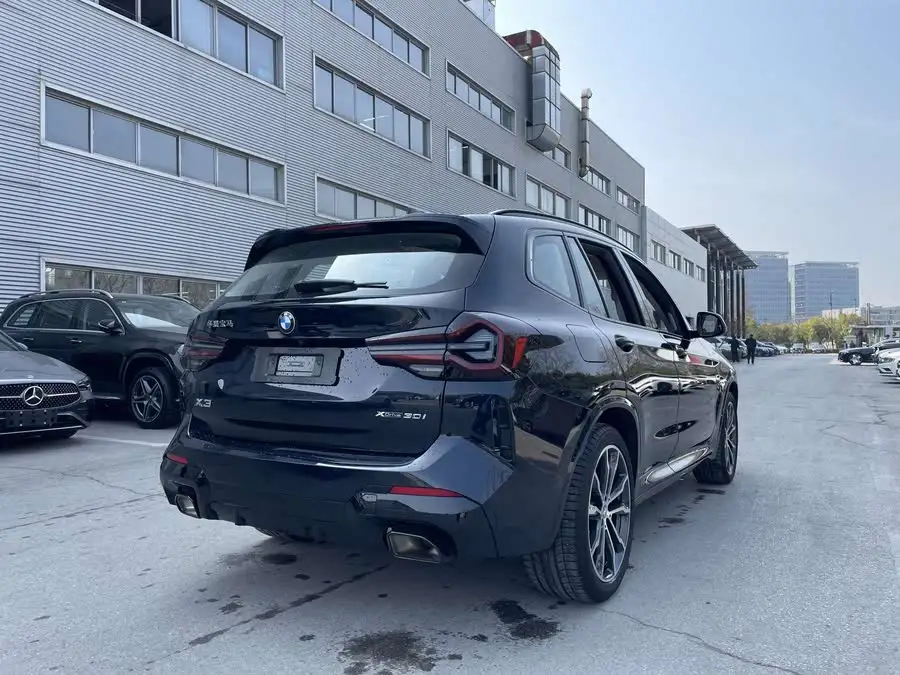 BMW X3 2023 xDrive30i Leading Model M Night Package