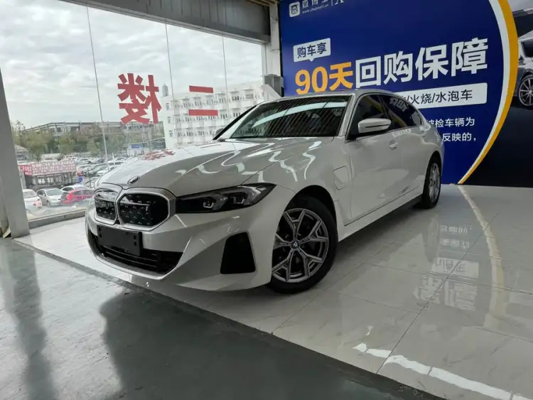 BMW i3 2022 eDrive 35 L