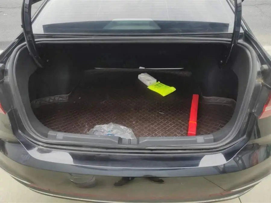 لاميدا 2023 300TSI DSG النسخة الكاملة