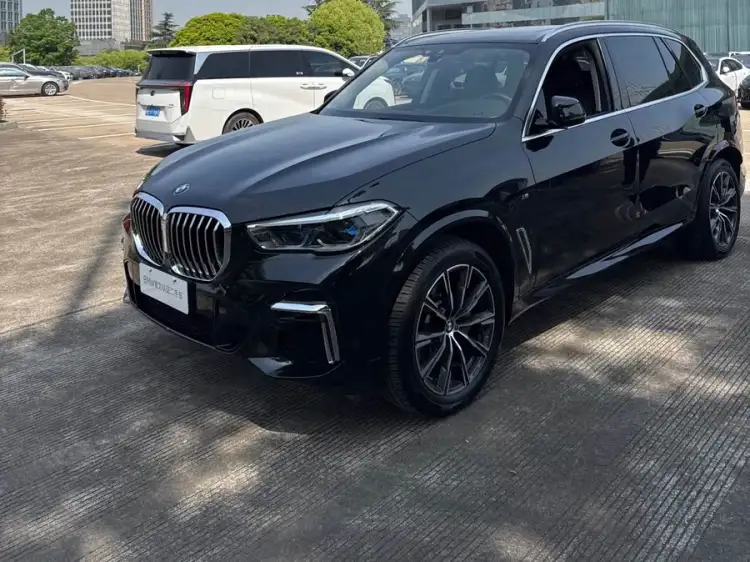 BMW X5 2022 xDrive 30Li Luxury M Sport Package