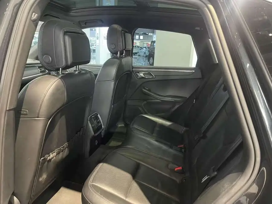 2020 Macan Macan 2.0T