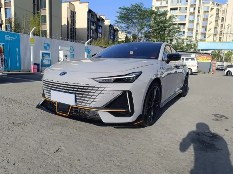 Changan UNI-V 2023 1.5T Sport Edition