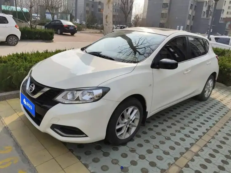 Nissan Tiida 2021 1.6L CVT Cool Version