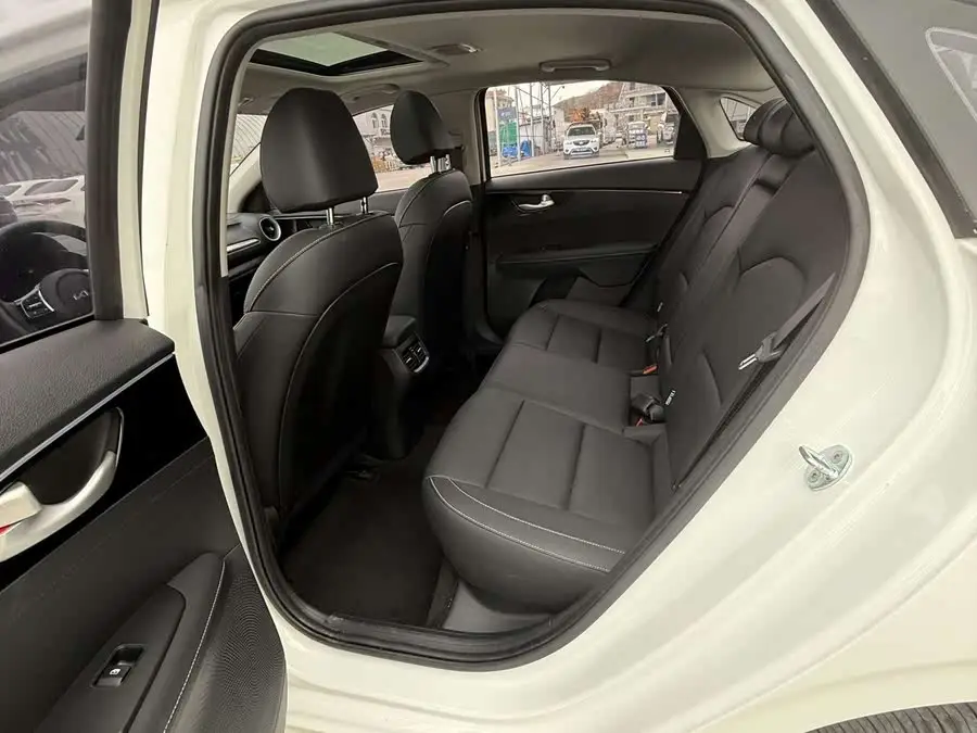 كيا K3 2021 الفايس ليفت 1.5L CVT نسخة الموضة