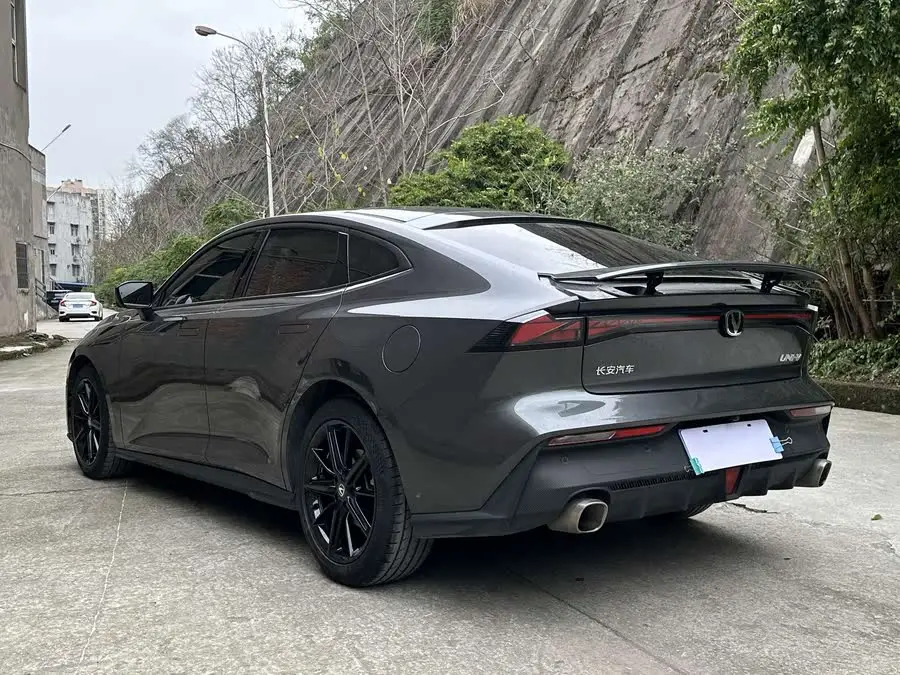 Changan UNI-V 2022 1.5T Premium Model