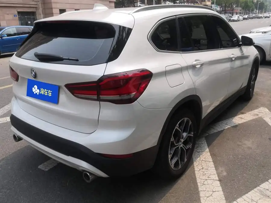 BMW X1 2020 sDrive25Li Leading Edition