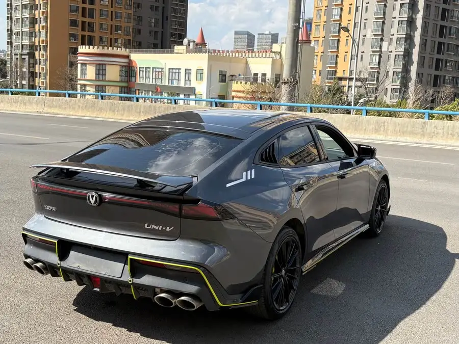 Changan UNI-V 2022 1.5T Sport Edition