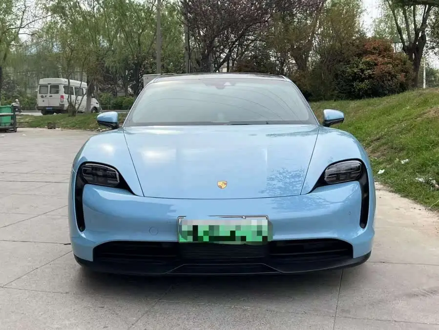 2022 Model Year Refresh Taycan