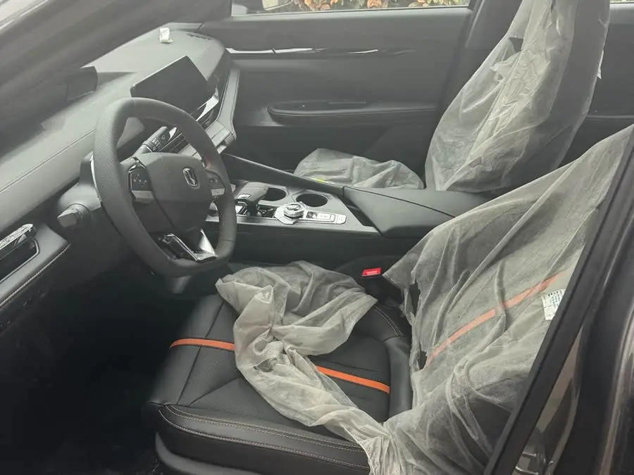 Changan UNI-V 2024 1.5T Premium