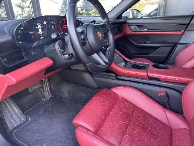 تايكان 2022 تايكان 4 كروس توريسمو