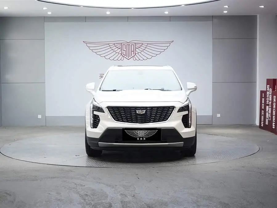 كاديلاك XT4 2020 28T دفع أمامي رائد