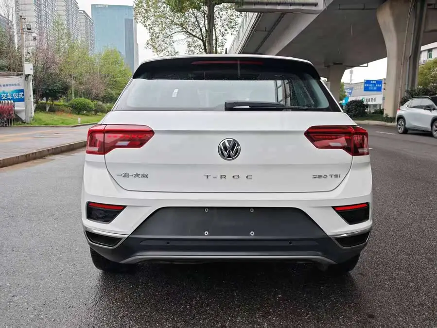 T-ROC 2020 Model 230 TSI DSG Two-Wheel Drive Fashion Edition