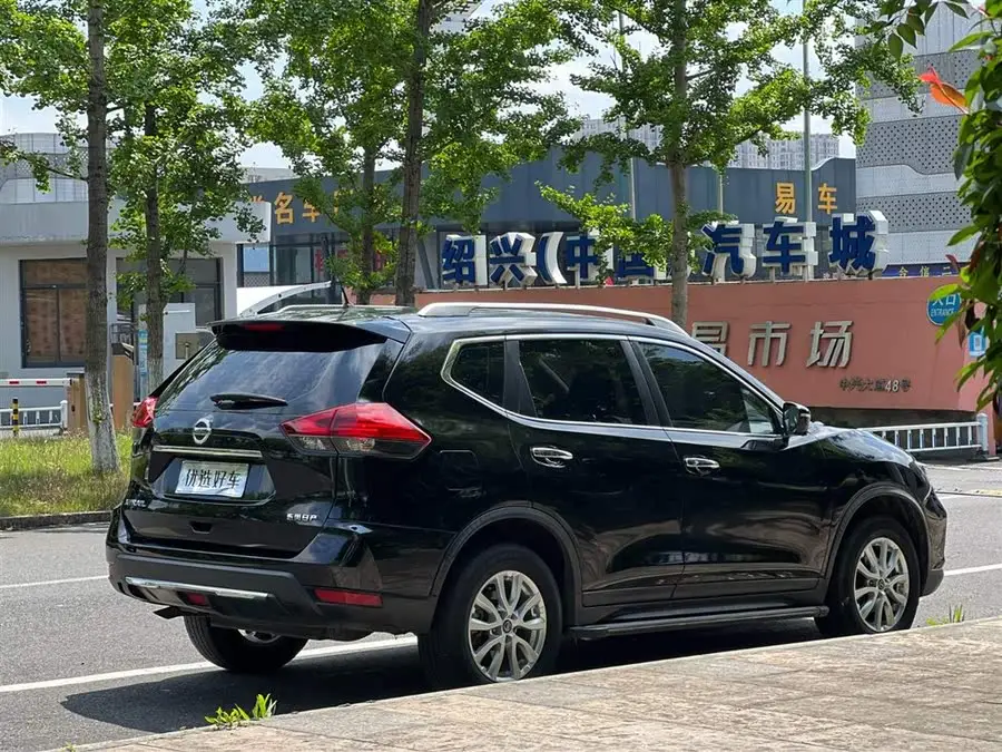 نيسان إكس-تريل 2021 2.0 لتر CVT 2WD XL بريميوم النسخة الذكية