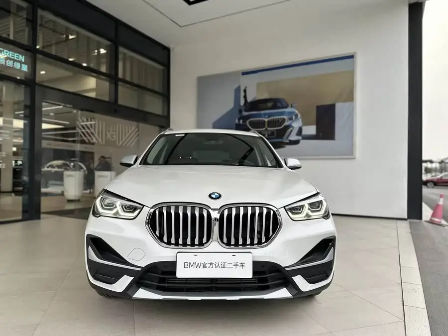 بي إم دبليو X1 2022 موديل مطور xDrive25Li إصدار حصري