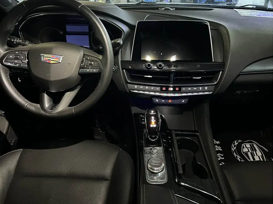 كاديلاك CT5 2020 فئة 28T الفاخرة