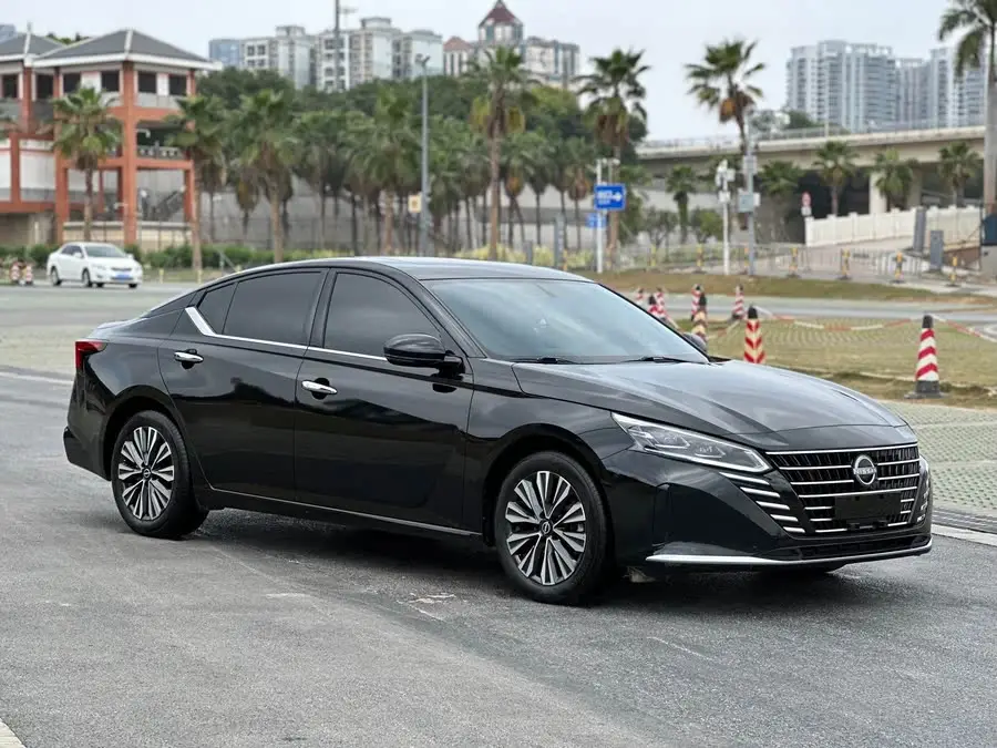 تينلاي 2024 2.0L XE النسخة الحقيقية