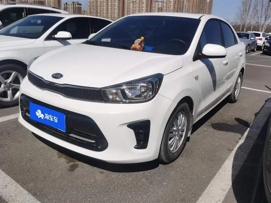 هوانغ تشي 2020 1.4 لتر أوتوماتيكي مريح نسخة سقف شمس