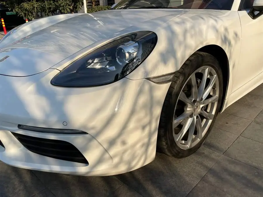 Porsche 718 2020 Model Boxster 2.0T