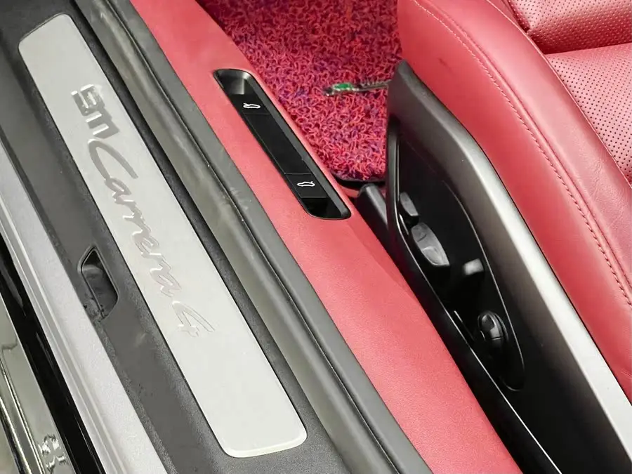 Porsche 911 2022 Carrera 4 3.0T