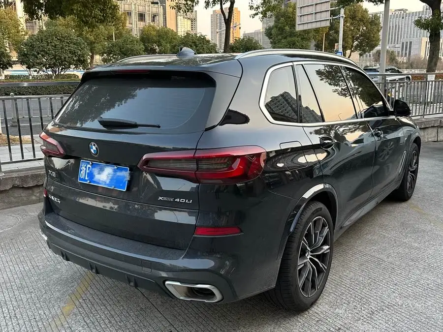 بي إم دبليو X5 2022 xDrive 30Li باقة M الرياضية الفاخرة
