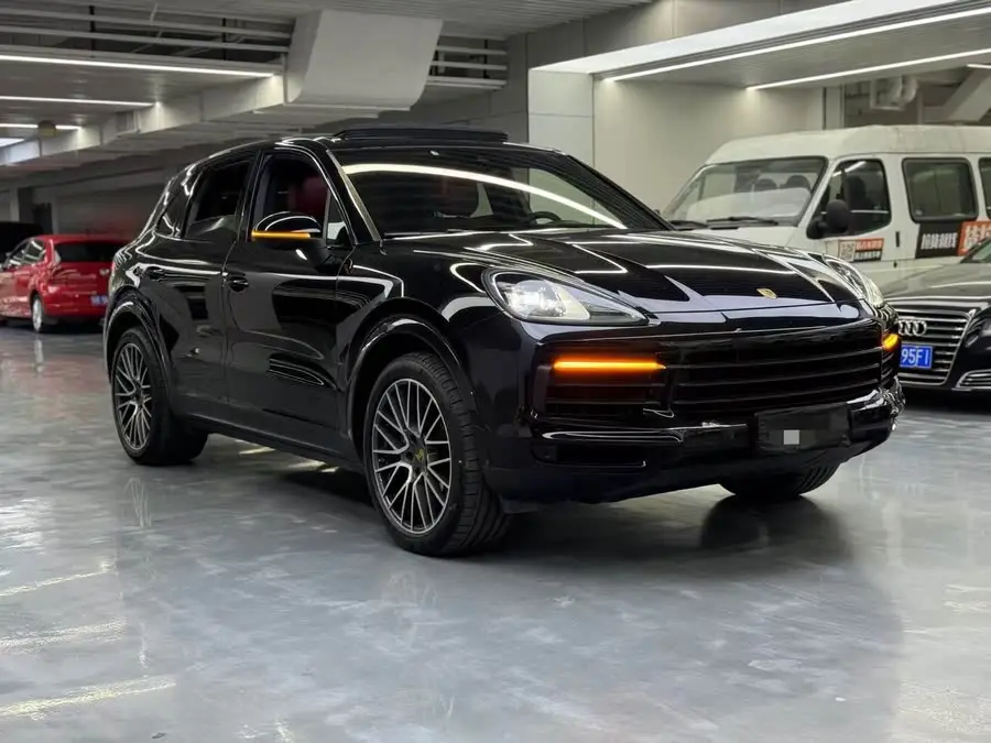 2022 Cayenne 3.0T Platinum Edition