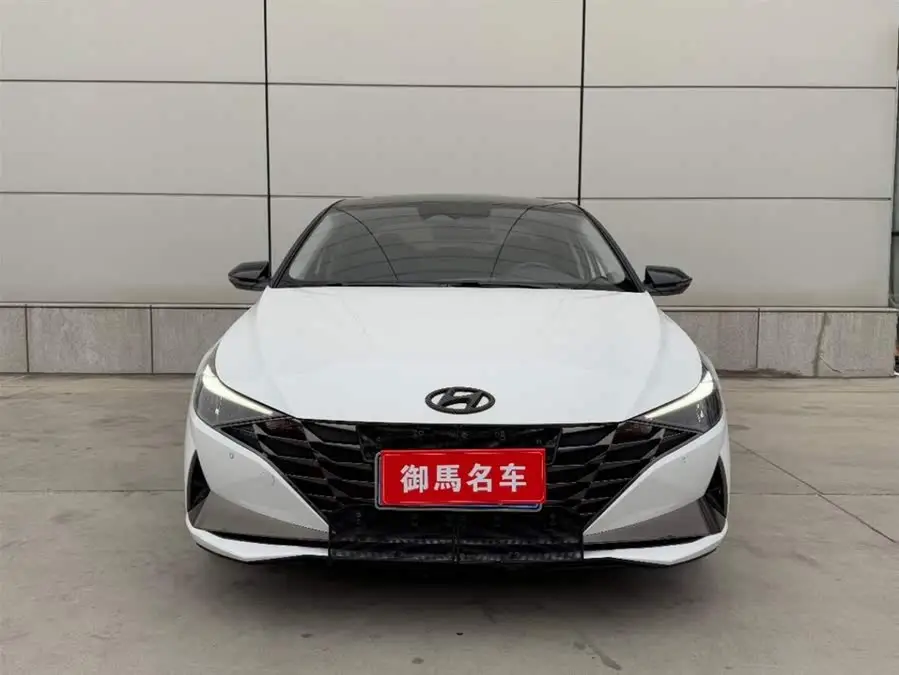 إيلانtra 2022 1.5L CVT LUX النسخة المتميزة