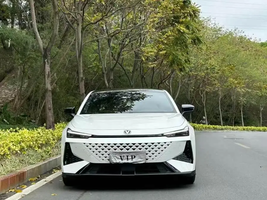 Changan UNI-V 2024 1.5T Premium