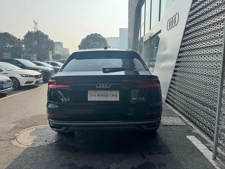 أودي Q8 2023 55 TFSI فئة الديناميكية الفاخرة