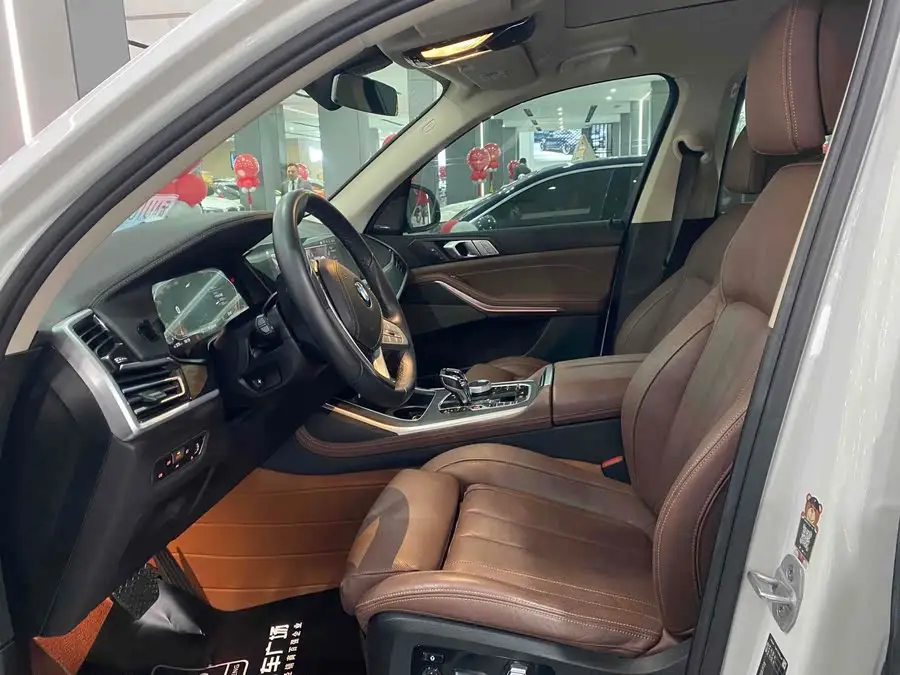 بي ام دبليو X7 2020 xDrive40i حزمة فاخرة