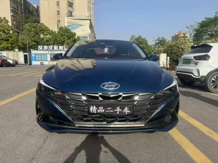 Elantra 2021 1.5L CVT LUX Premium