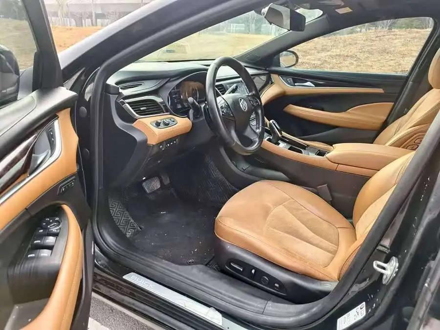 بويك لاكروس 2021 652T بريميوم