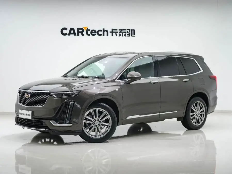 كاديلاك XT6 2022 2.0T 6 مقاعد دفع رباعي فاخر