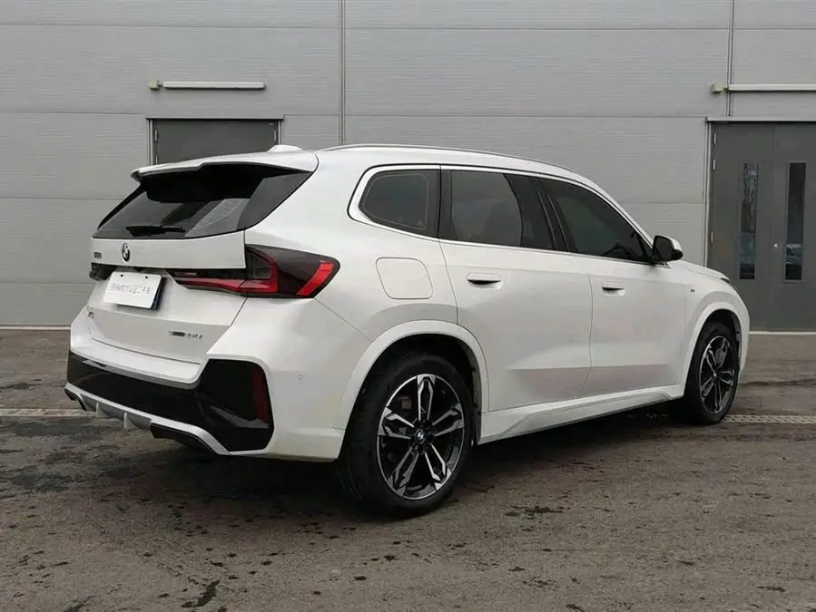 بي إم دبليو X1 2023 sDrive25Li M حزمة رياضية