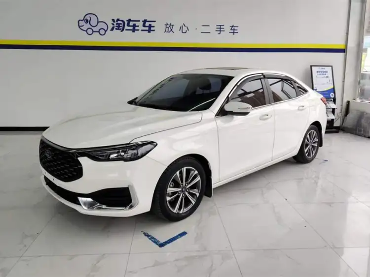 Ford Focus 2021 1.5L Automatic Diamond Edition