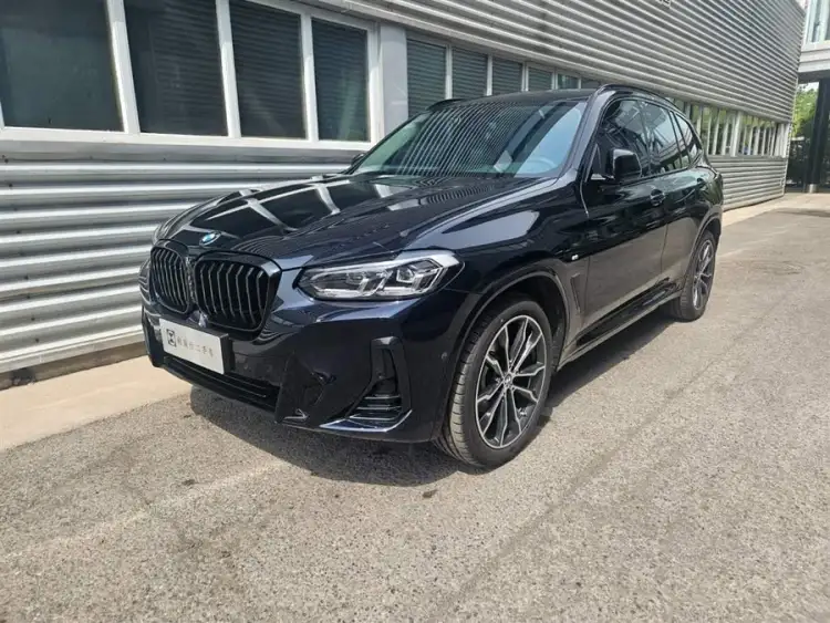 BMW X3 2023 xDrive30i Leading Model M Shadow Package
