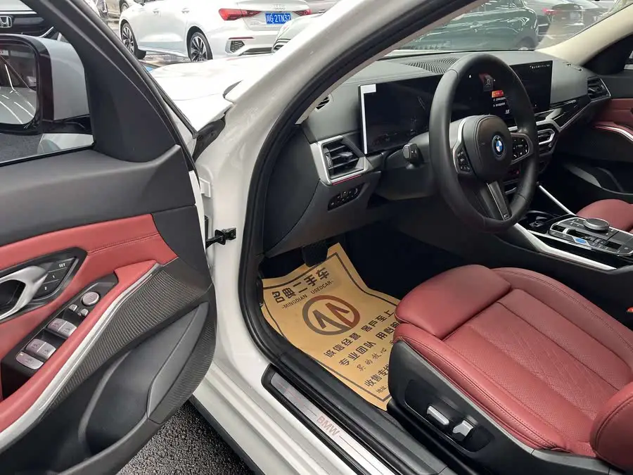 بي إم دبليو i3 2022 eDrive 35 L