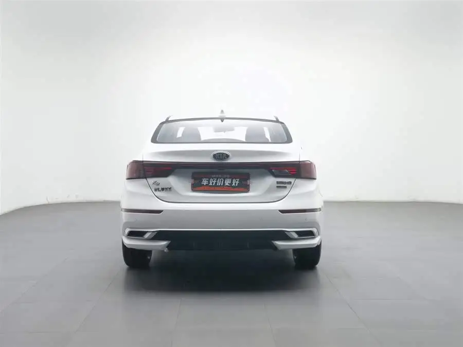 كيا K3 2020 1.5L CVT النسخة الجديدة مع السقف الزجاجي