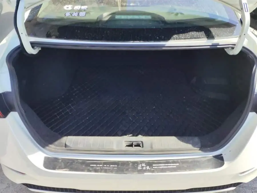 نسخة استمتع XL CVT 1.6L المُعدلة من نيسان سليفي 2020