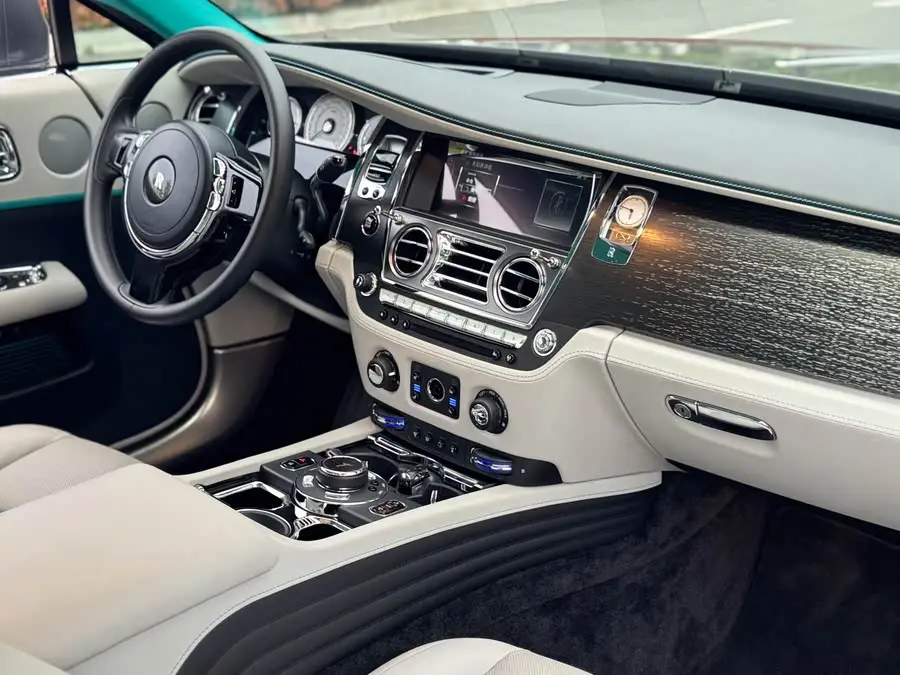 Phantom 2018 6.6T Black Badge