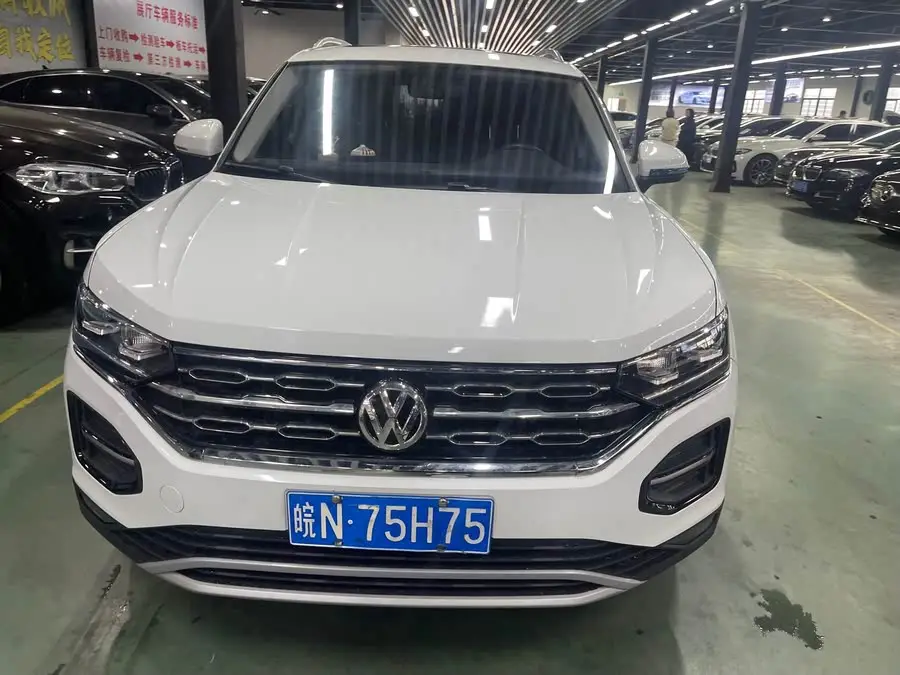 تاجران 2021 330TSI دفع ثنائي فاخرة مع الاتصال الذكي بلس